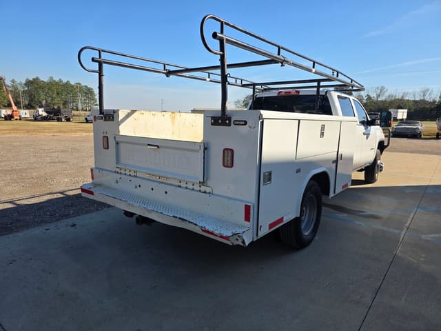 Image of GMC 3500 equipment image 4