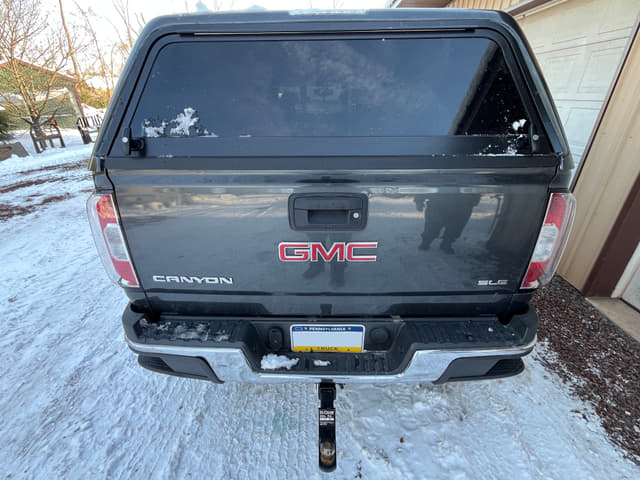 Image of GMC Canyon equipment image 4