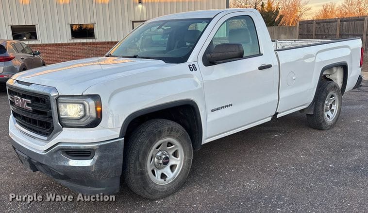 2016 GMC Sierra 1500 Equipment Image0