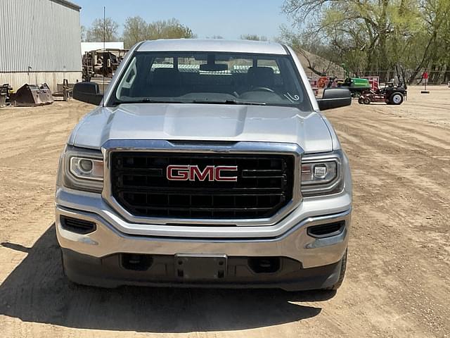Thumbnail image GMC Sierra 1