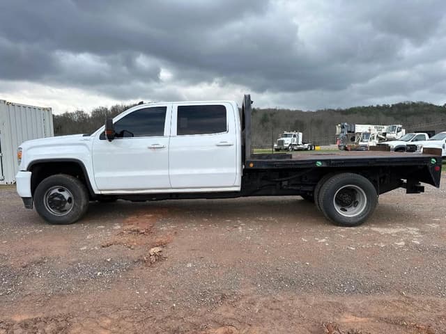 Image of GMC Sierra equipment image 1