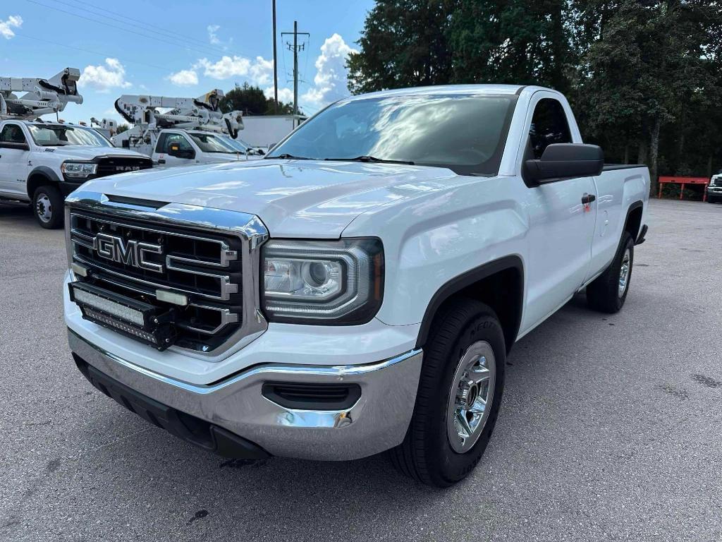 Image of GMC Sierra Primary image