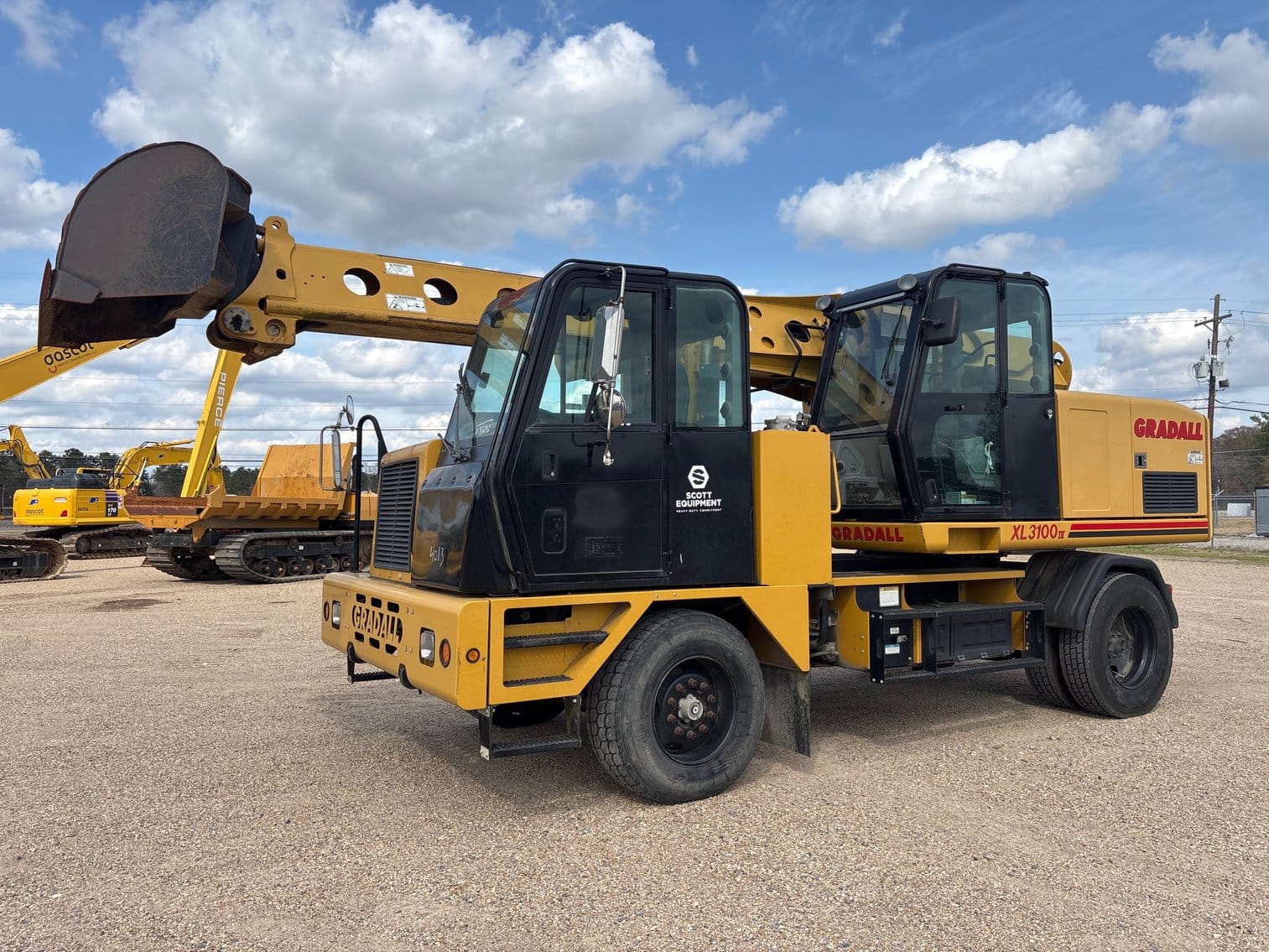 2016 Gradall XL3100 IV Equipment Image0