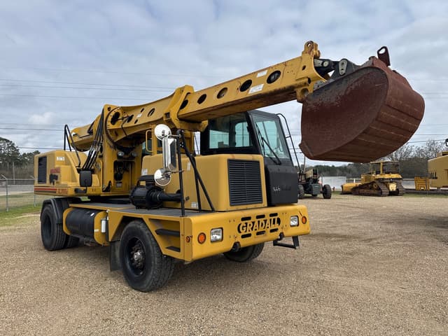 Image of Gradall XL3100 IV equipment image 1