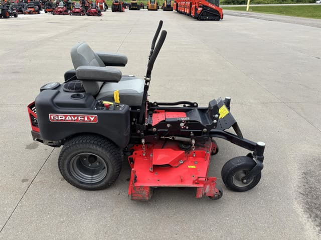 Image of Gravely ZT HD equipment image 4