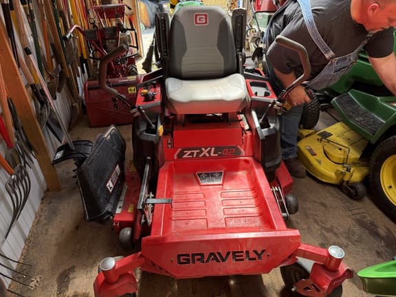 Image of Gravely ZTXL-42 equipment image 2