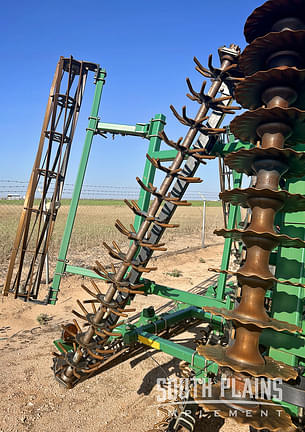 Image of Great Plains 2400TM equipment image 3