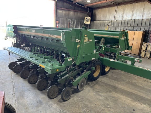 2016 Great Plains 3S-3000HD Equipment Image0