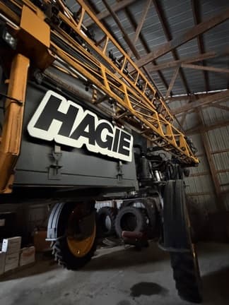 Image of Hagie STS16 equipment image 3