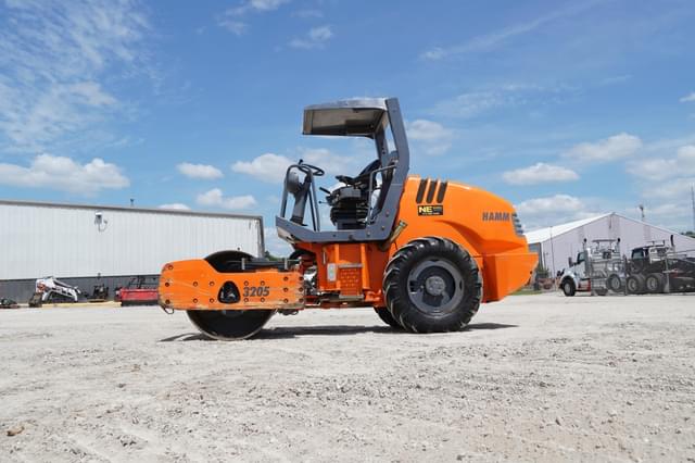 Image of Hamm 3205 equipment image 1