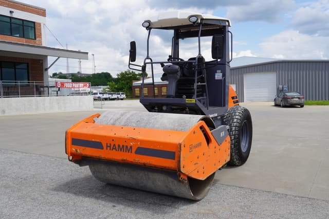 Image of Hamm H7i equipment image 4