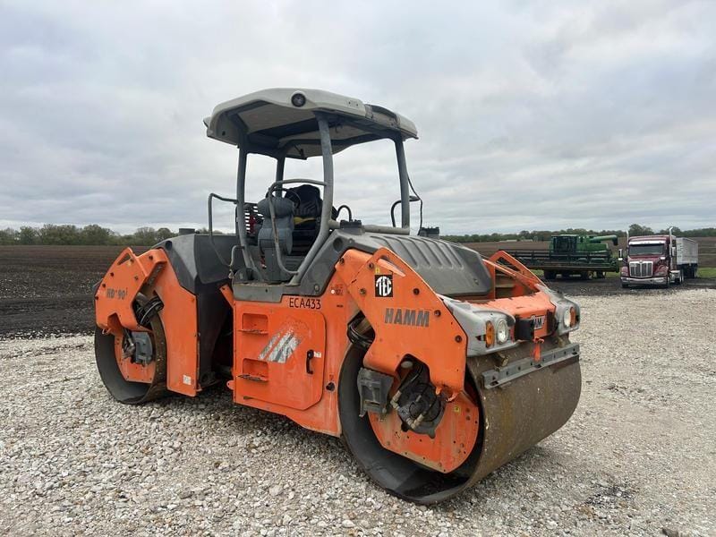 2016 Hamm HD+90i Equipment Image0