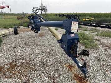 Main image Harvest International H1082