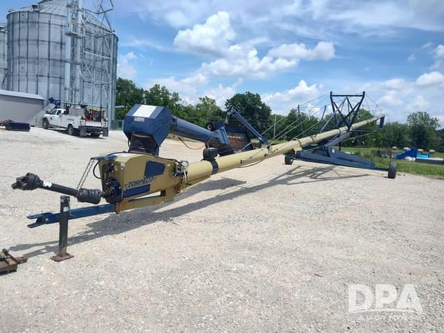 Image of Harvest International H13114XT equipment image 1