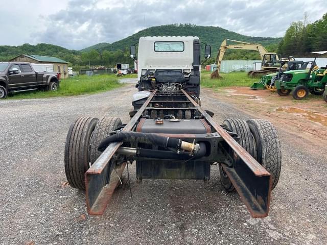 Image of Hino 195 equipment image 3