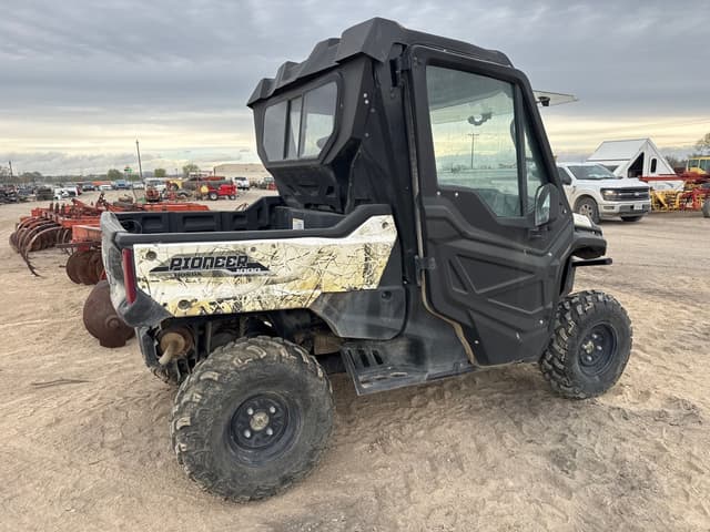 Image of Honda Pioneer 1000 equipment image 2