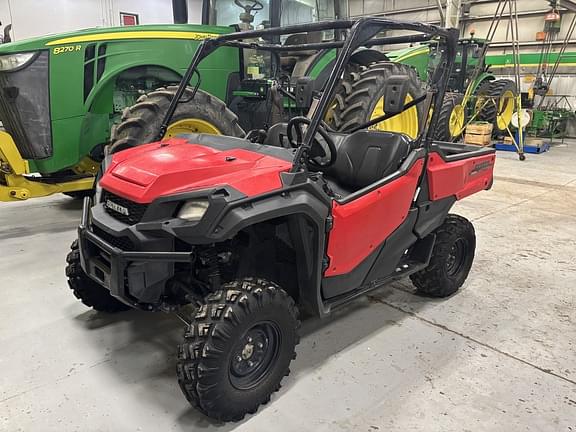 Image of Honda Pioneer 1000 equipment image 2