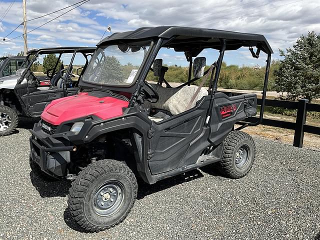 Image of Honda Pioneer 1000-5 equipment image 1