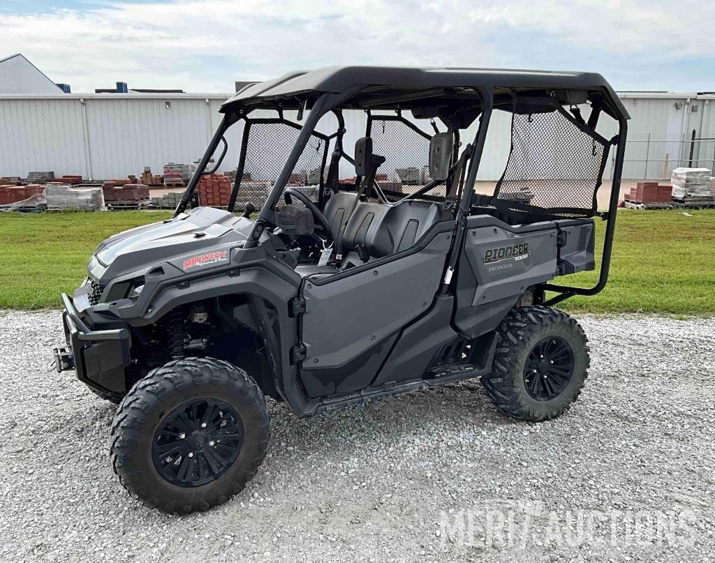 Image of Honda Pioneer 1000 Primary image