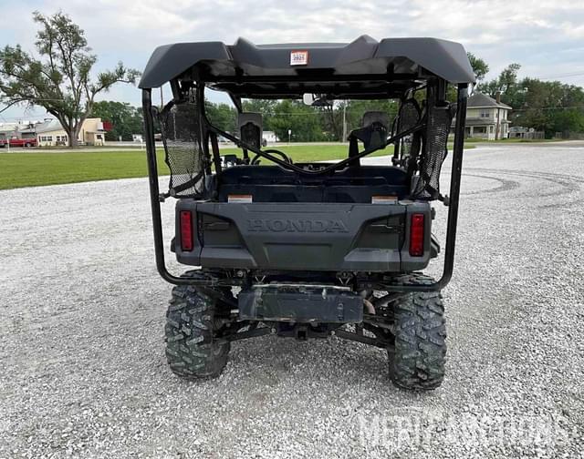 Image of Honda Pioneer 1000 equipment image 3