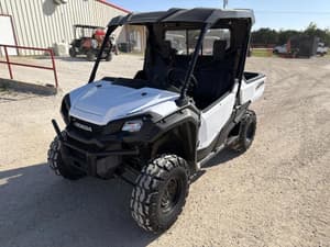 2016 Honda Pioneer 1000 Image