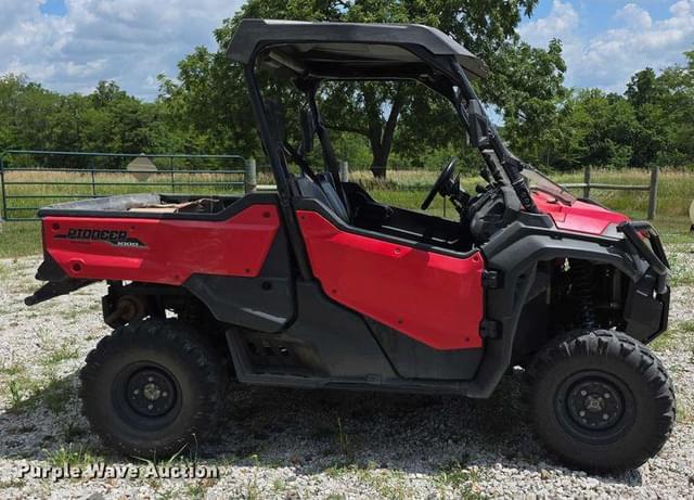 Image of Honda Pioneer 1000 equipment image 3