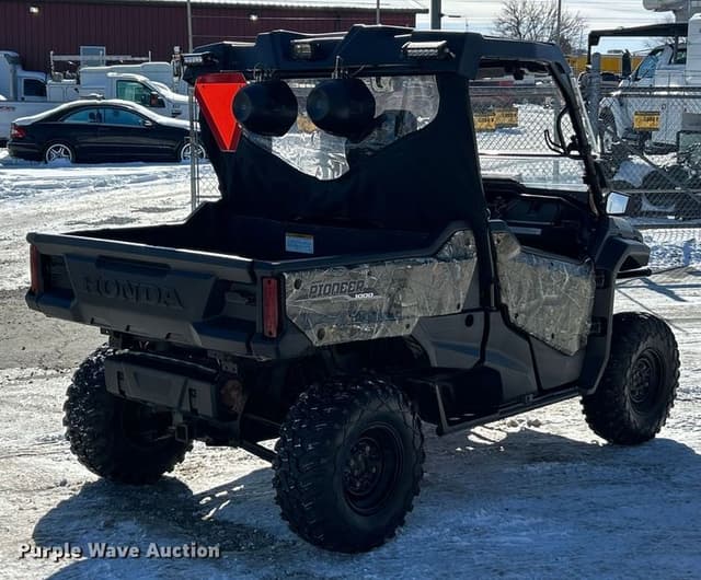 Image of Honda Pioneer 1000 equipment image 4