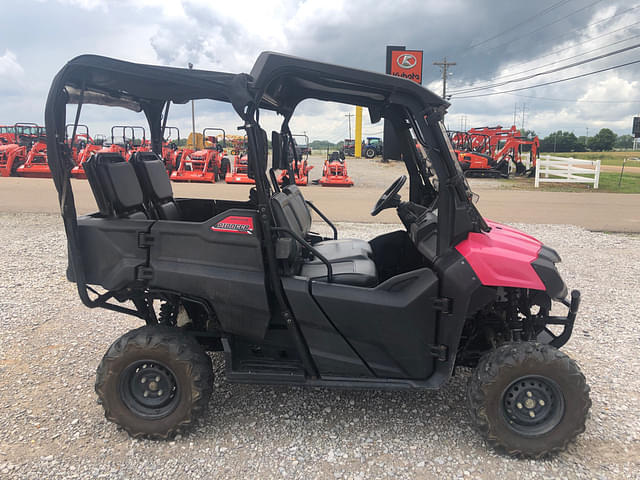 Image of Honda Pioneer 700-4 equipment image 1