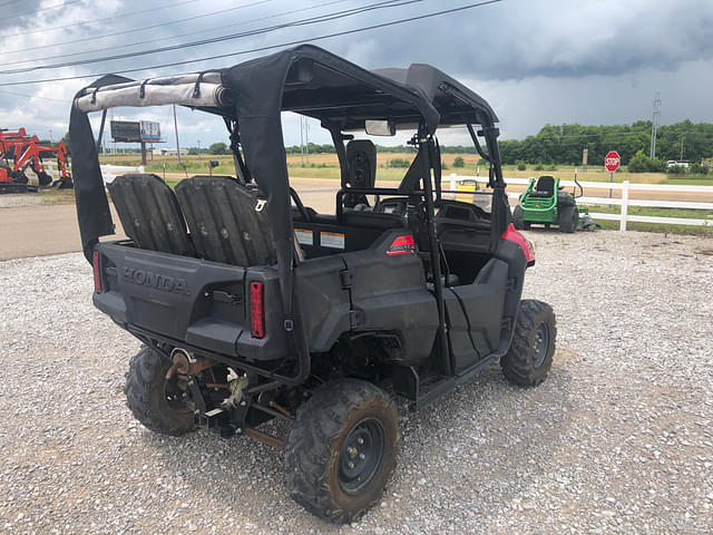 Image of Honda Pioneer 700-4 equipment image 2