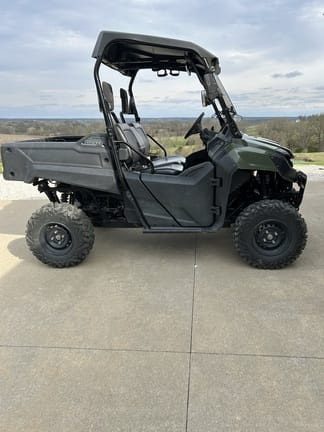 2016 Honda Pioneer 700 Equipment Image0