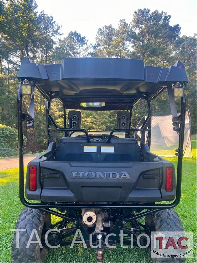 Image of Honda Pioneer 700 equipment image 3