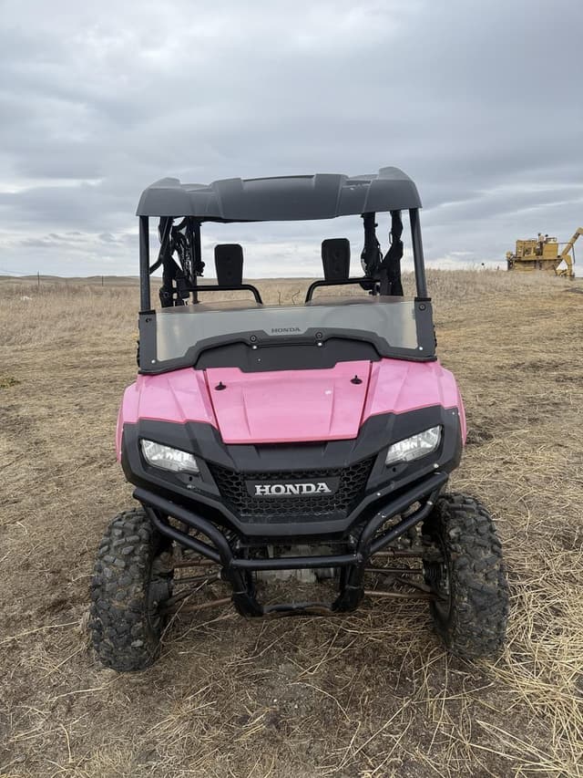 Image of Honda Pioneer 700 equipment image 1