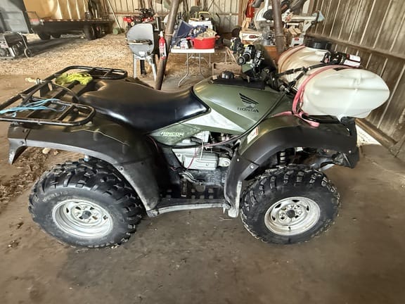 2016 Honda Rincon Equipment Image0