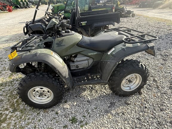 2016 Honda Rincon Equipment Image0