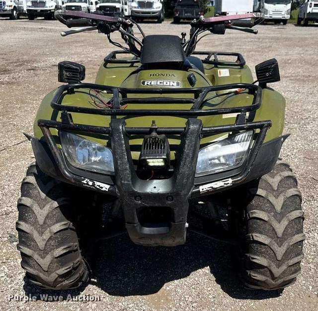 Image of Honda TRX250 equipment image 1