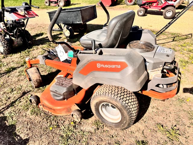 Image of Husqvarna Z254 equipment image 1