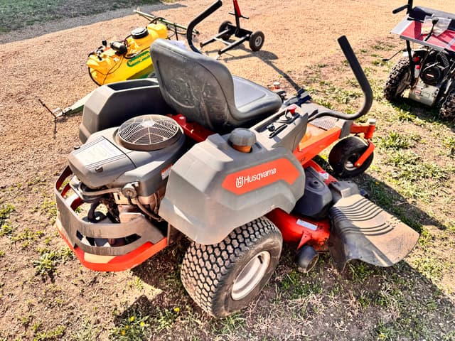 Image of Husqvarna Z254 equipment image 3
