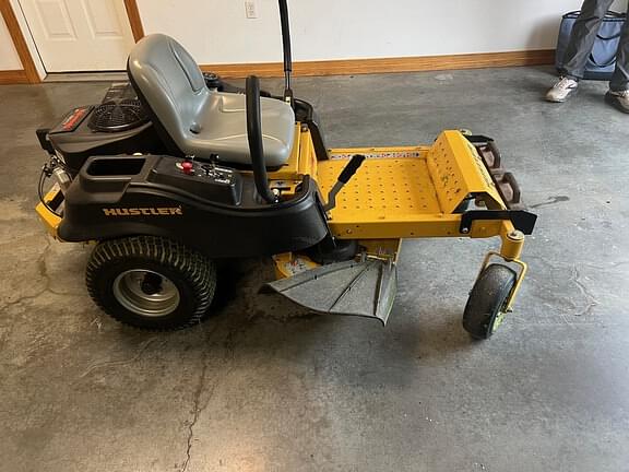Image of Hustler Raptor equipment image 2