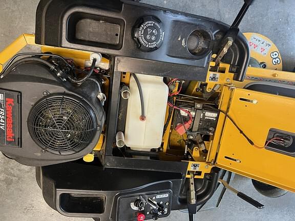 Image of Hustler Raptor equipment image 4