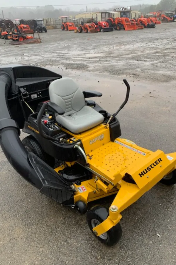 2016 Hustler Raptor Equipment Image0