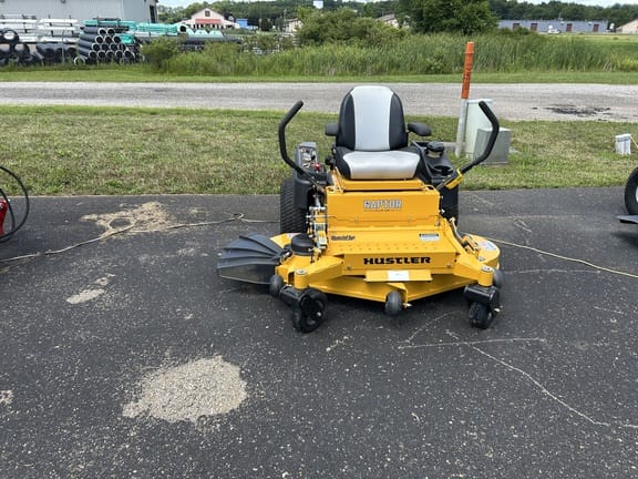 2016 Hustler Raptor Flip-Up Equipment Image0