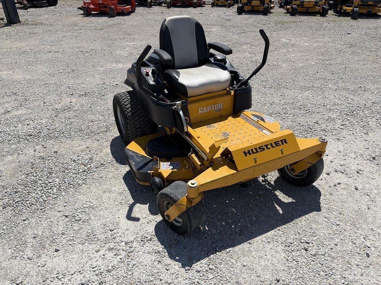 2016 Hustler Raptor SD Equipment Image0