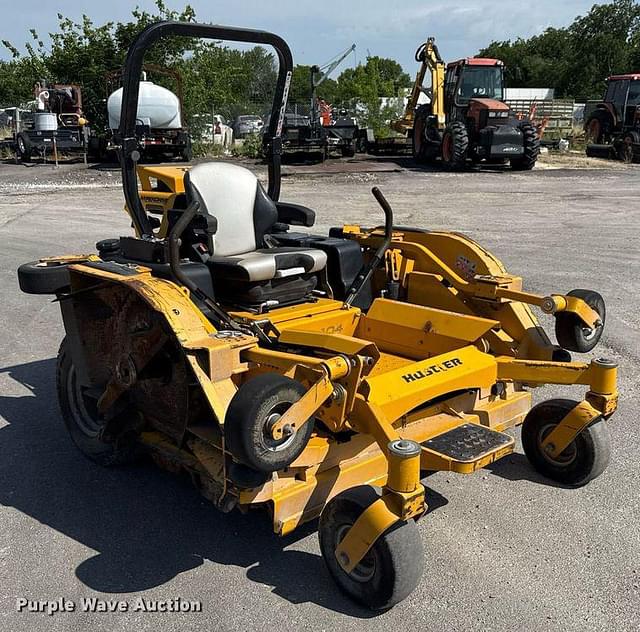 Image of Hustler Super 104 equipment image 2