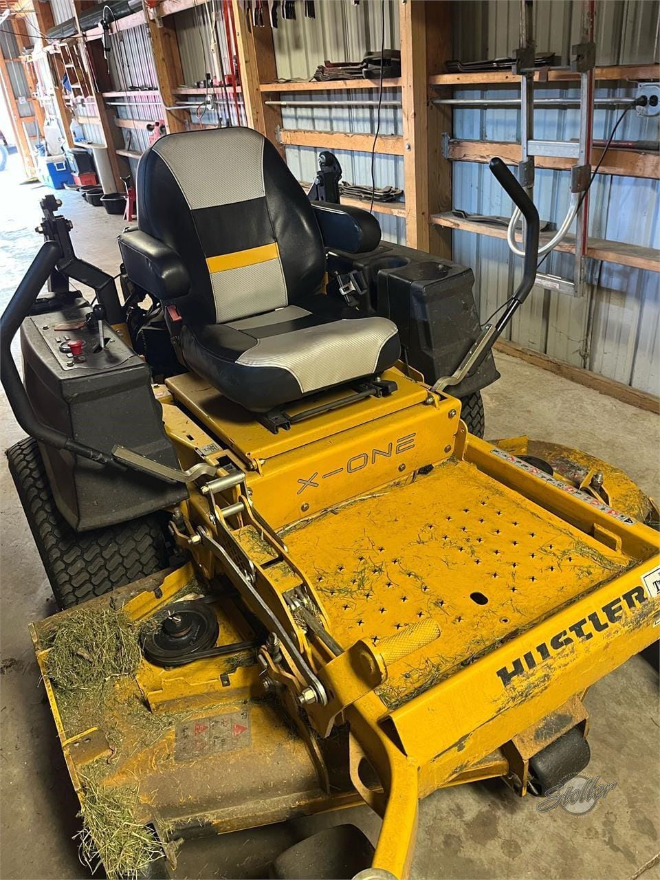 2016 Hustler X-ONE Equipment Image0