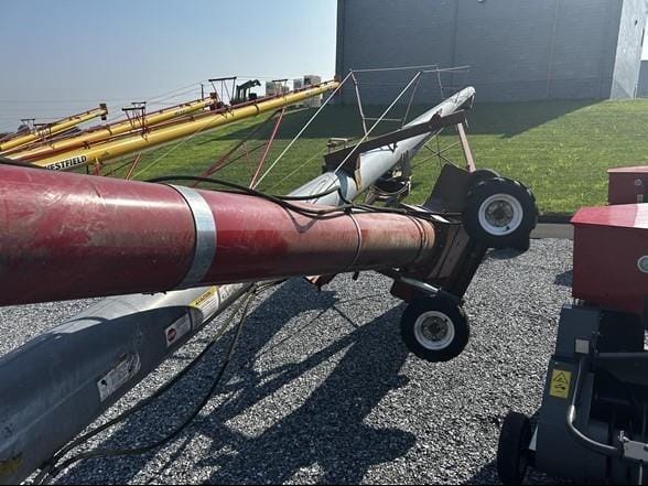 2016 Hutchinson 13x62 Equipment Image0