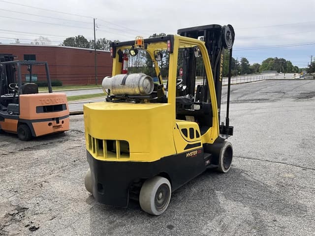 Image of Hyster 120 equipment image 4