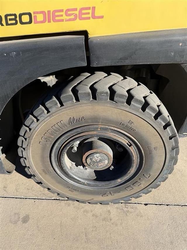 Image of Hyster H90FT equipment image 4