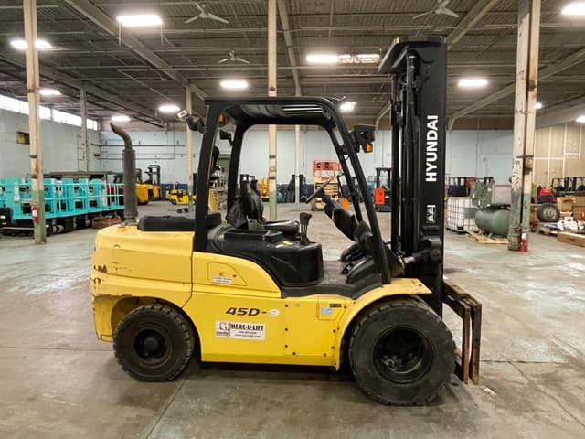 Image of Hyundai 45D-9 equipment image 3