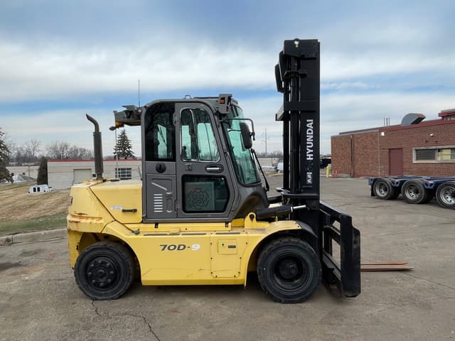 Image of Hyundai 70D-9 equipment image 3