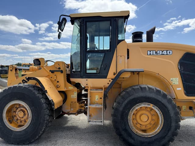 Image of Hyundai HL940 equipment image 1